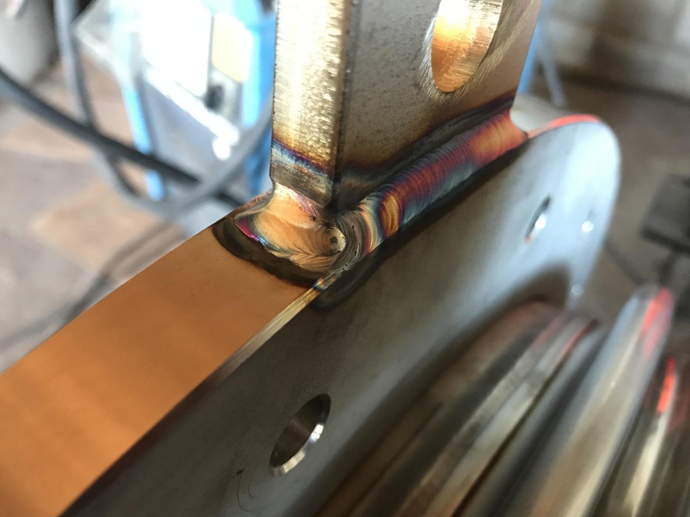 Spawanie TIG kompensator INOX — spoina w kolorach